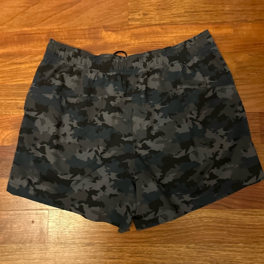 Humankind Swim Shorts Women’s  Size XL - Picture 3 of 4